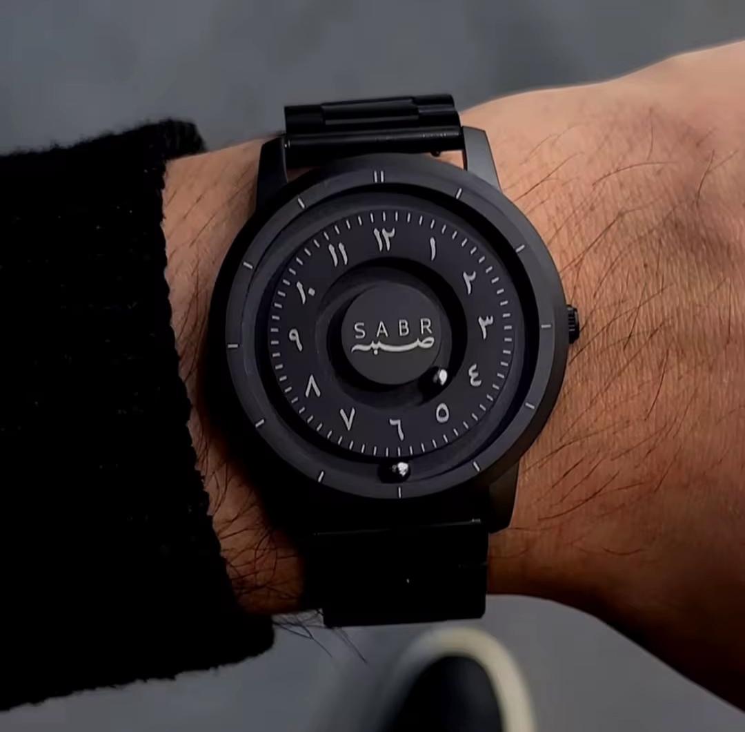 Montre SABR Noire Chiffres Arabes