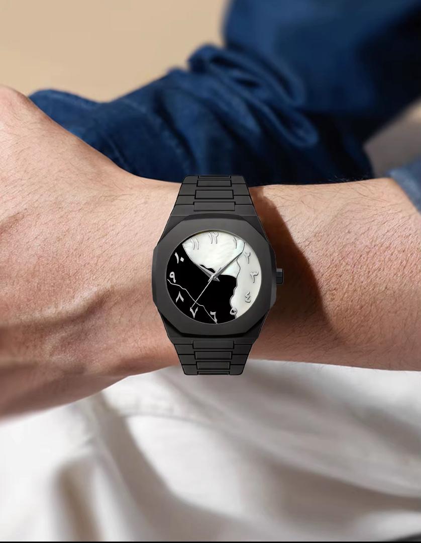 Montre polycarbon cadran en arabe fond bleu et blanc